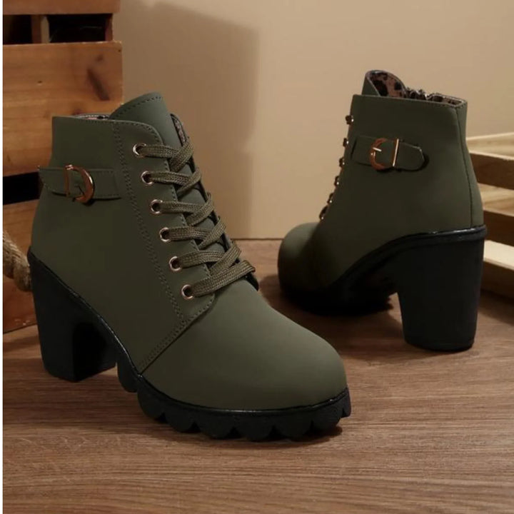 Mina | Schicke Schnürstiefeletten für Damen mit Metallschnalle