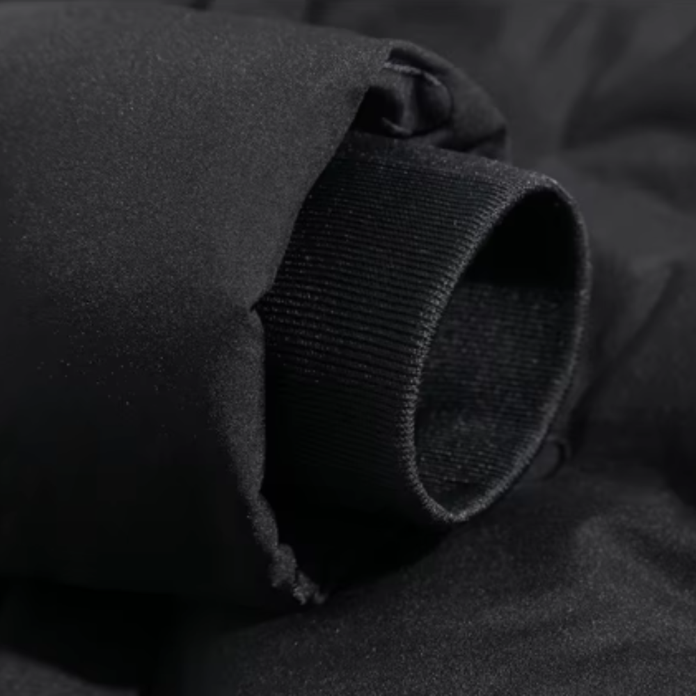 Lange Winterjacke für Herren mit Kapuze und langen Ärmeln