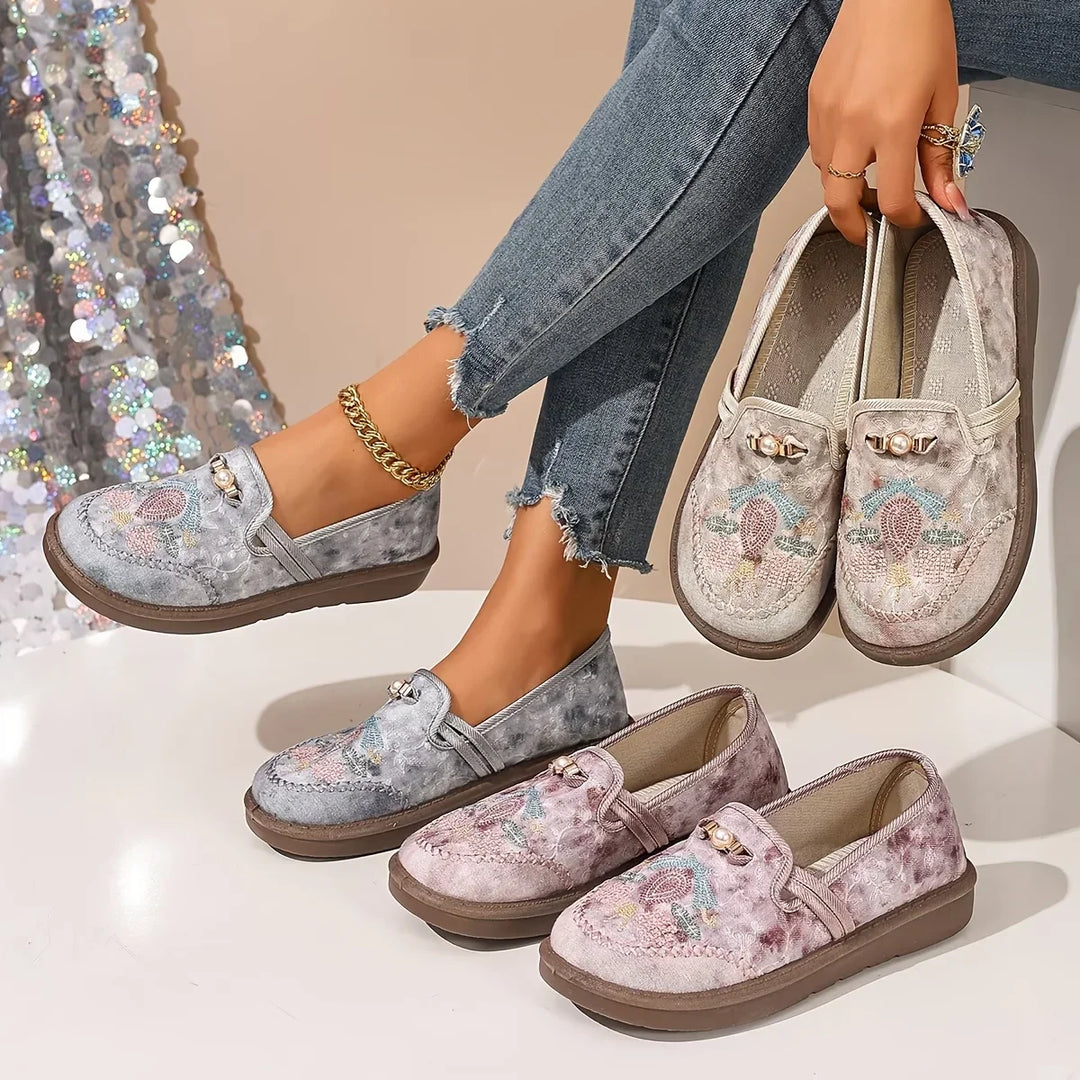 Eva | Orthopädische Slipper für Damen mit flachem Absatz und Blumenmuster