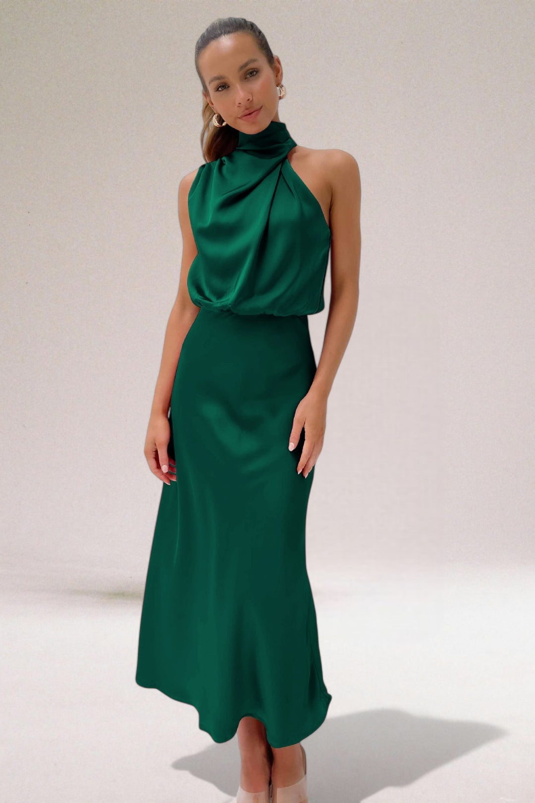 Flavia | Elegantes Halterkleid für Damen mit Wasserfallausschnitt