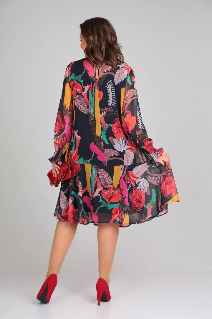 Andrea | Modisches Blumenkleid für Damen mit Rundhalsausschnitt und langen Ärmeln