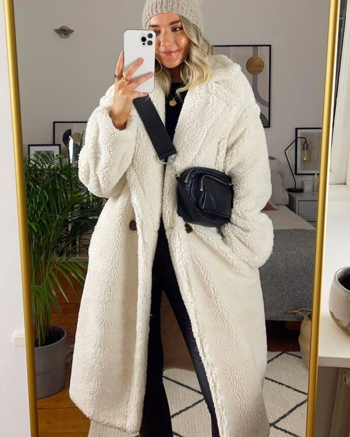 Zoe | Langer Teddymantel für Damen mit Rundhalsausschnitt und langen Ärmeln