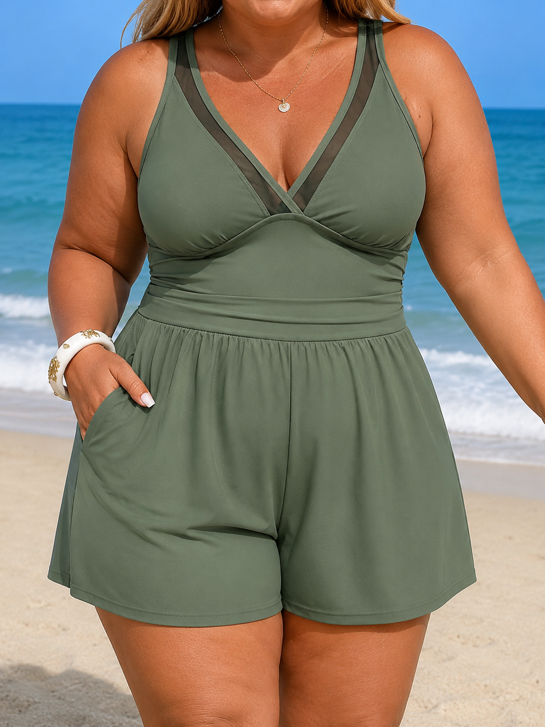 Charlotte | Damen-Badekleid „Seabreeze Elegance“ in Übergröße mit Shorts