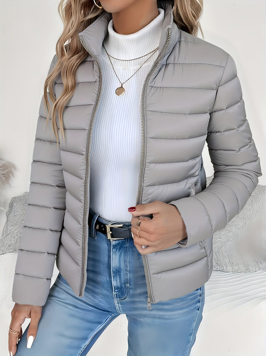 Ravina | Damen Leichter Wintermantel mit Rollkragen und langen Ärmeln
