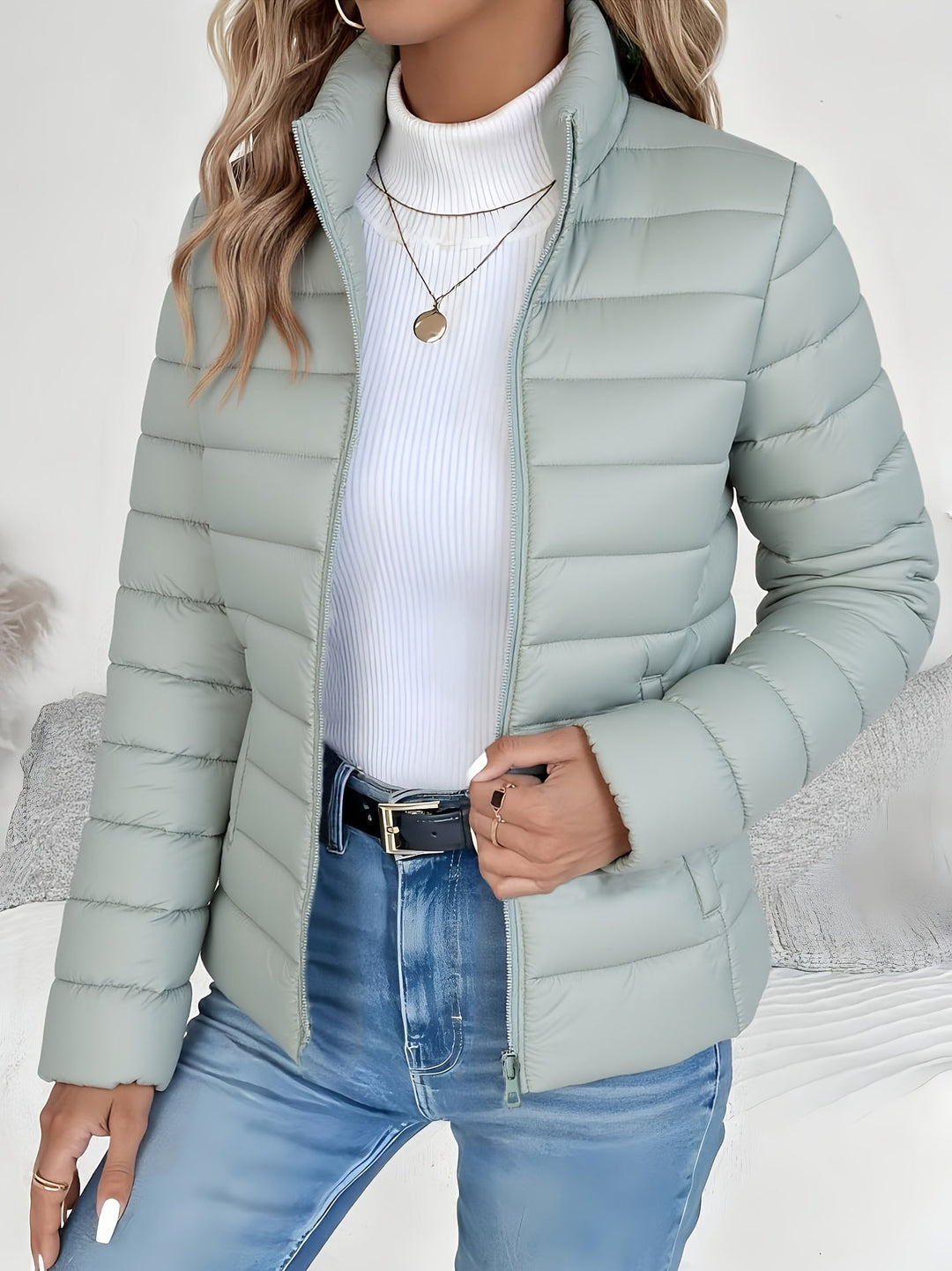 Ravina | Damen Leichter Wintermantel mit Rollkragen und langen Ärmeln