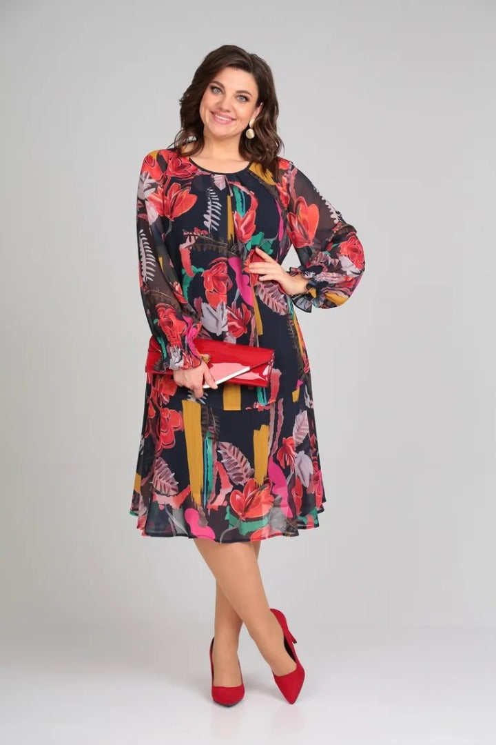 Florinda Anmutiges Blumenkleid für Damen mit Rundhalsausschnitt und langen Ärmeln