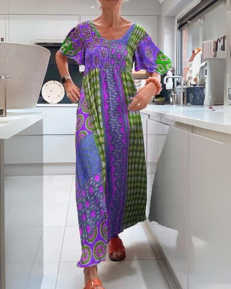 Melania | Buntes Bohemian Midikleid für Damen mit Rundhalsausschnitt
