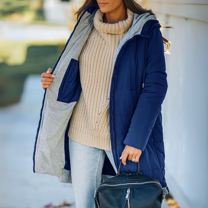 Rae | Lässige Kapuzen-Puffer-Daunenjacke für Damen mit langen Ärmeln