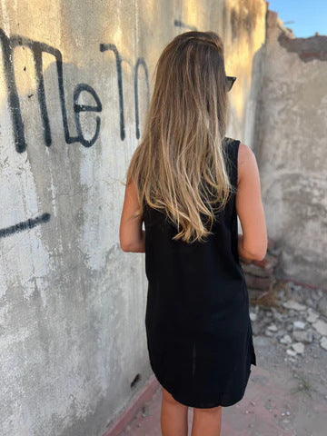 Macy | Bequemes und Sommerkleid für Damen mit V-Ausschnitt und kurzen Ärmeln