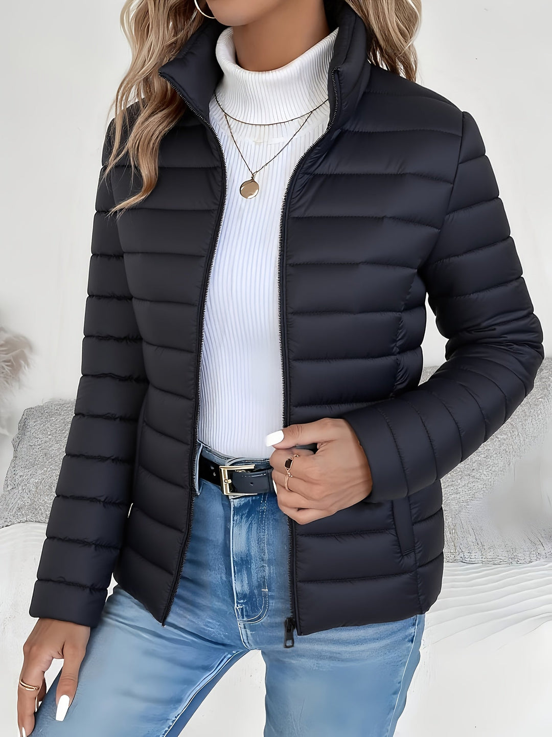 Ravina | Damen Leichter Wintermantel mit Rollkragen und langen Ärmeln