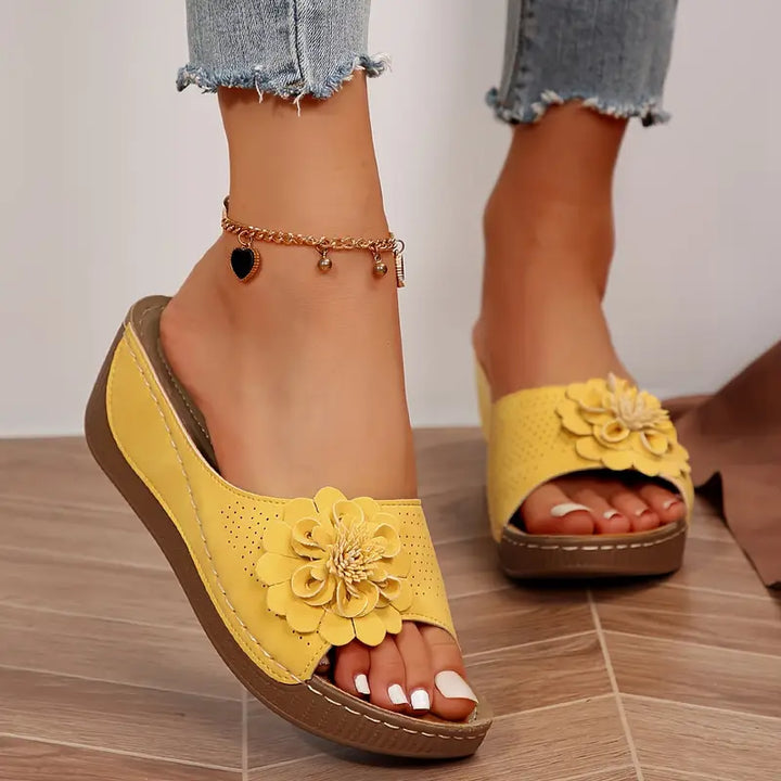 Belle | Orthopädische Sandalen für Damen mit Blumenmuster