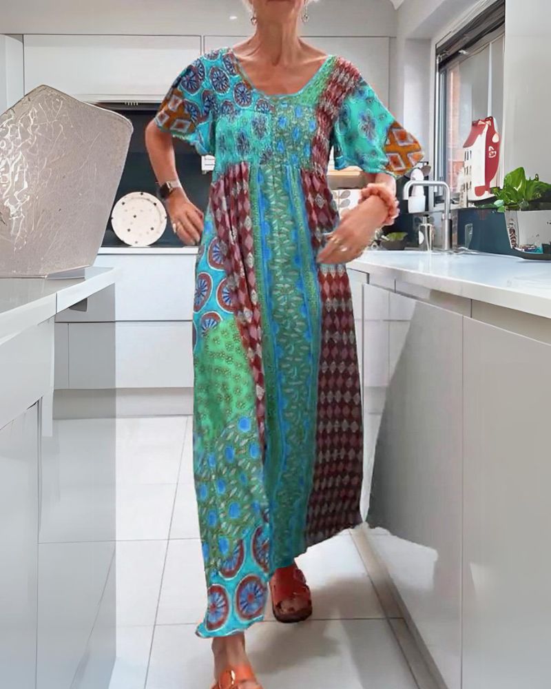 Melania | Buntes Bohemian Midikleid für Damen mit Rundhalsausschnitt