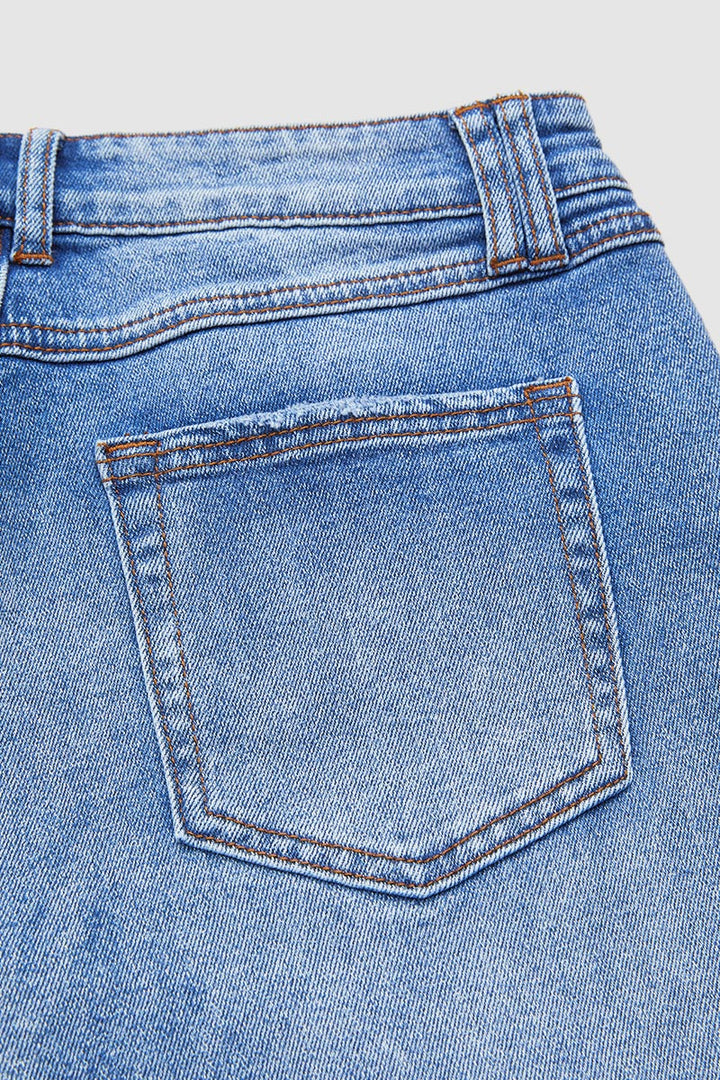 Jeans für Damen mit mittelhohem Bund und gerader Passform