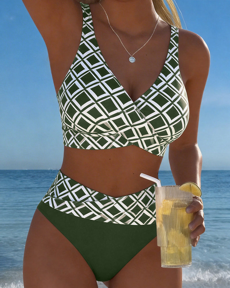 Martina | Bikini kariert mit bügellosem BH und hochgeschnittener Unterhose