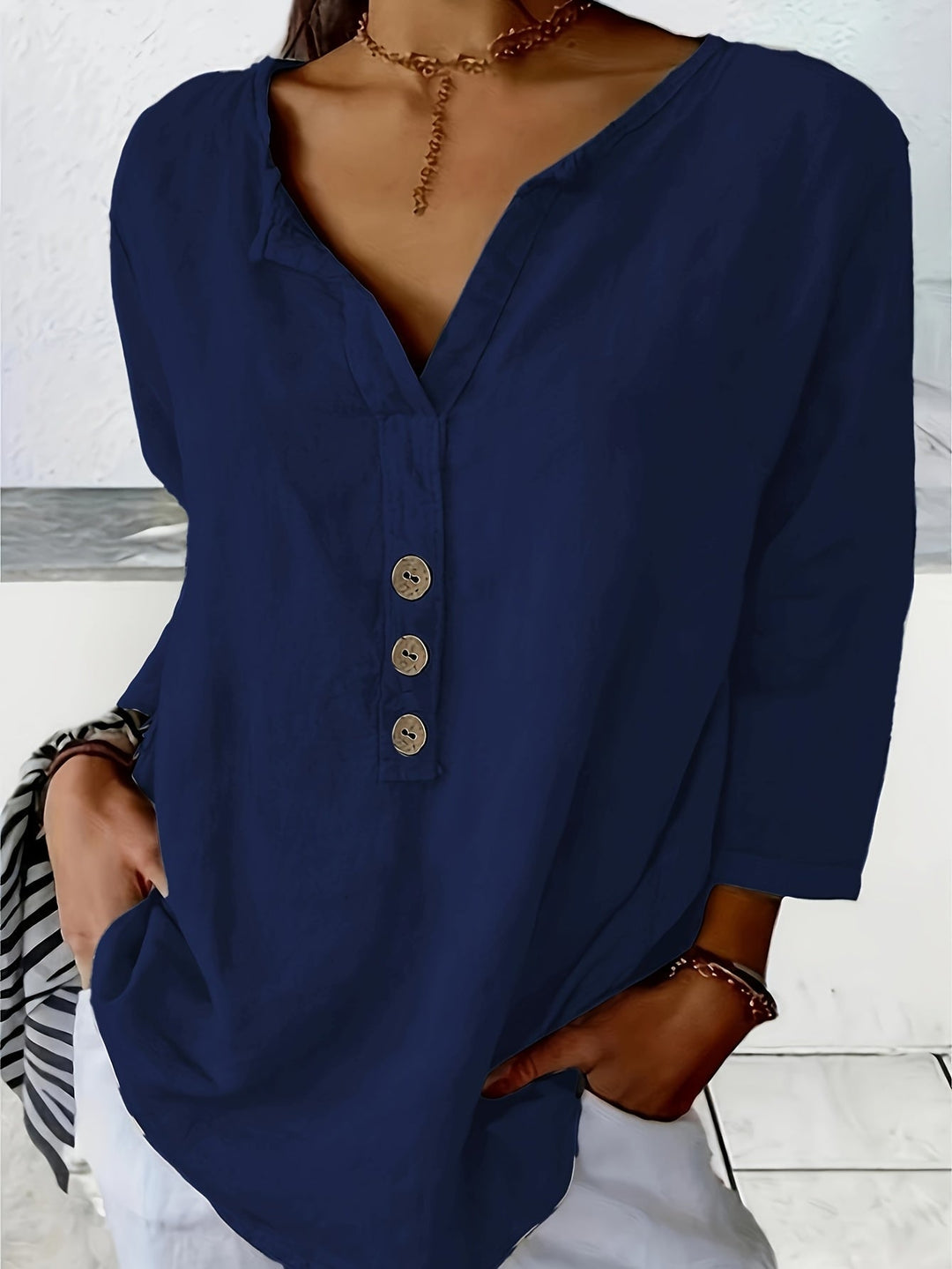 Harper | Lockere V-Ausschnitt Bluse für Damen mit Knöpfen