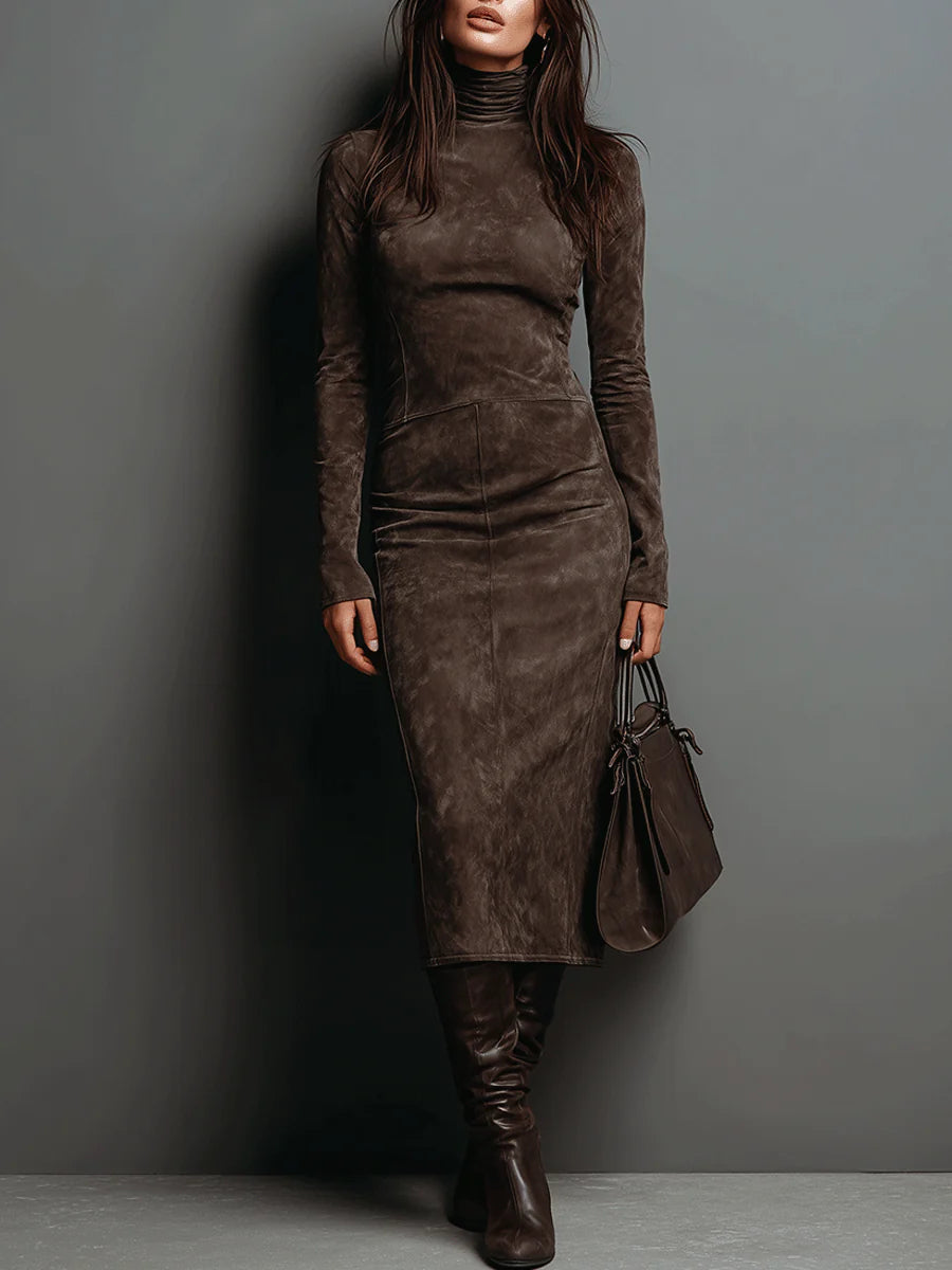 Mildred Chic Wildleder Maxi-Kleid für Damen mit Rollkragen und langen Ärmeln