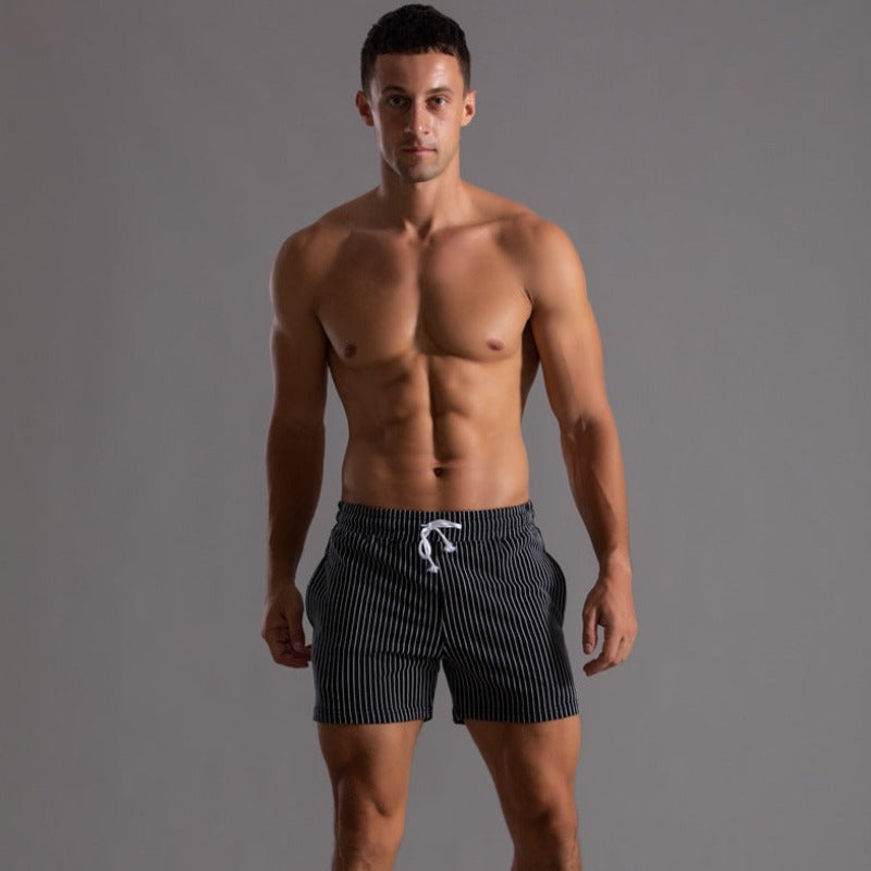 Orion | Gestreifte Shorts für Herren mit schmaler Passform und mittlerem Bund