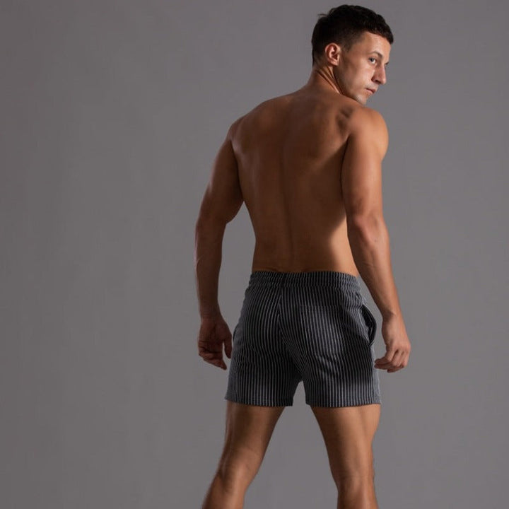 Orion | Gestreifte Shorts für Herren mit schmaler Passform und mittlerem Bund