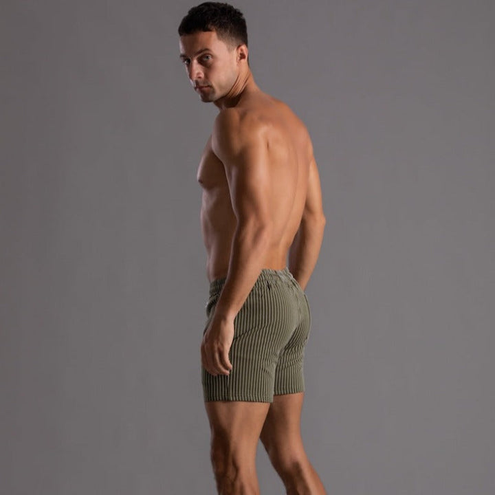 Orion | Gestreifte Shorts für Herren mit schmaler Passform und mittlerem Bund