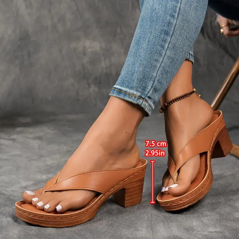 DELACROIX | Schicke Komfortsandalen für Damen mit mittelhohem Absatz