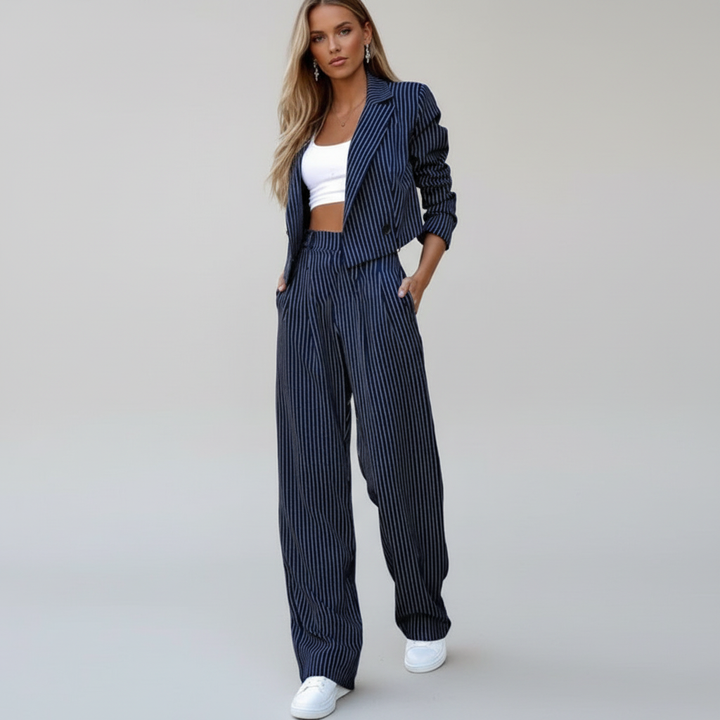 Nora | Damen Set aus gestreiftem Blazer & weiter Hose