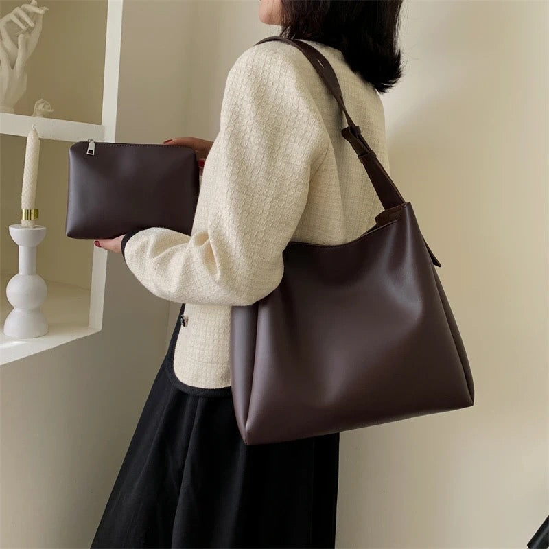 Asløg | Minimalistische Schultertasche im modernen Schnitt für Damen
