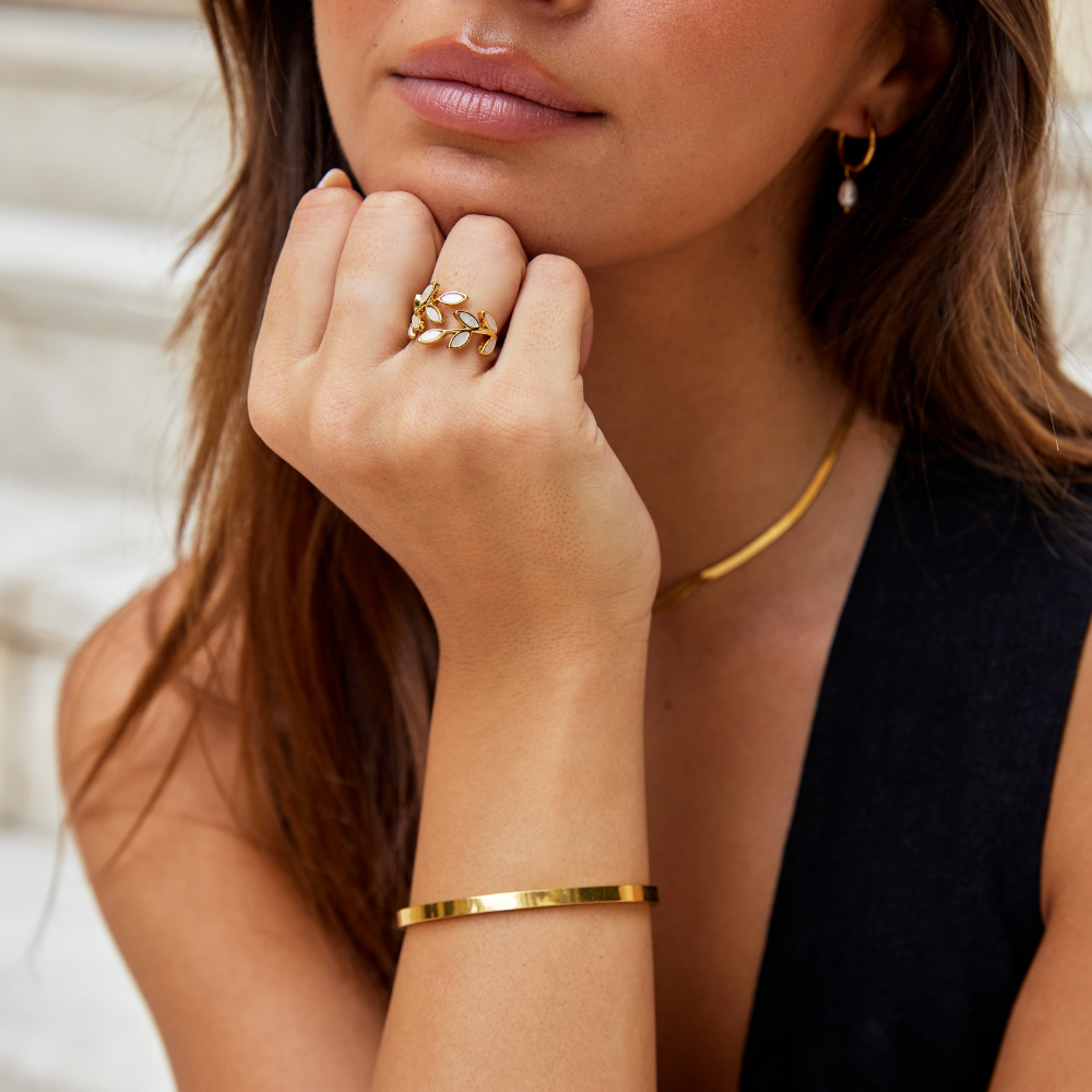 Olga | Goldblatt Ring für Damen