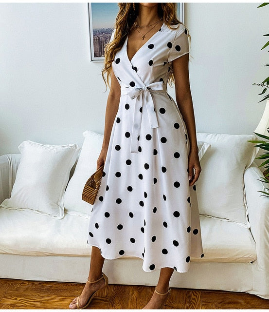 Elara | Damen-Midikleid mit V-Ausschnitt, Polka-Dots und Bindegürtel