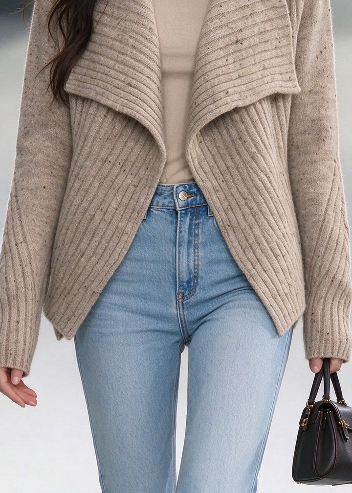 Cardigan femme à col Claudine et ourlet asymétrique