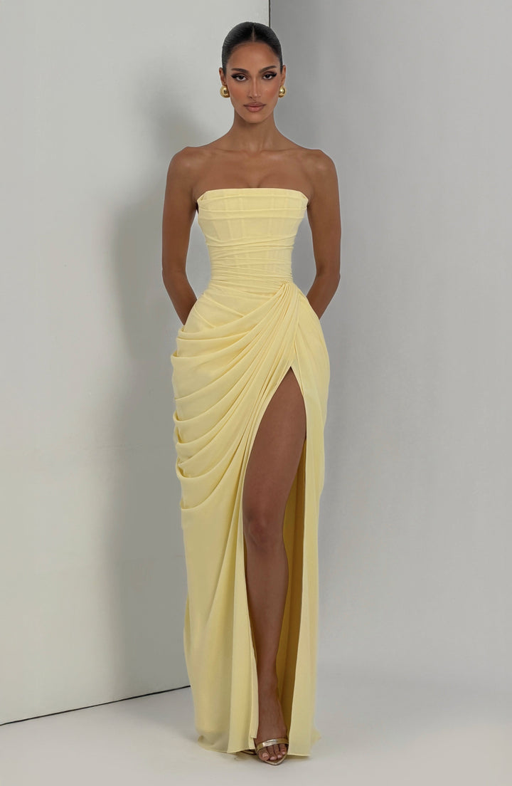 Mila | Damen Maxikleid mit seitlichem Schlitz und Schnürung