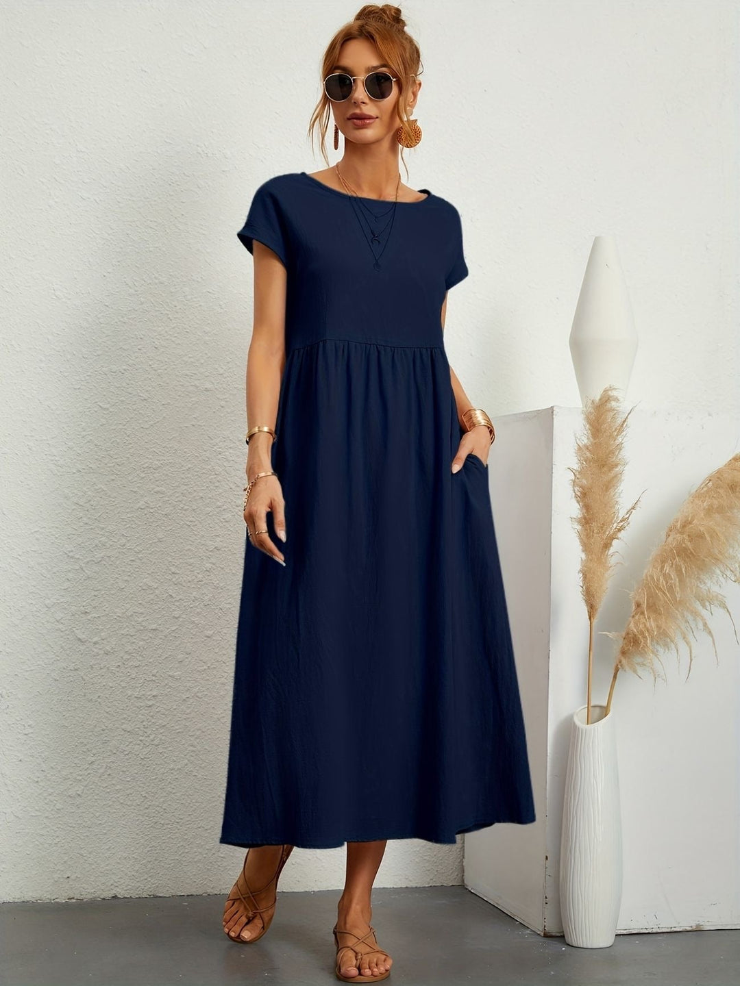 Caroline | Elegantes Casual-Kleid mit Rundhalsausschnitt und langen Ärmeln