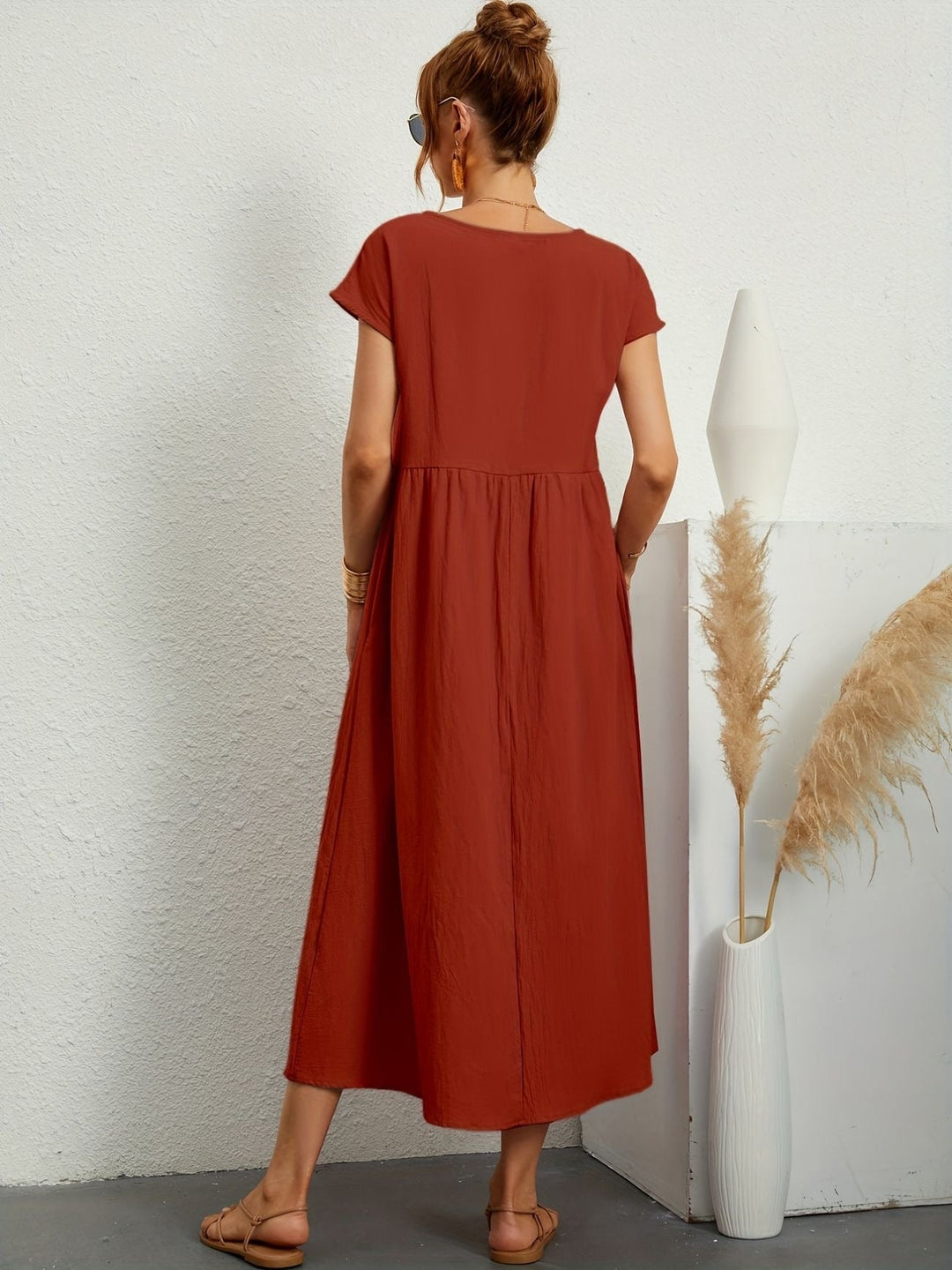 Caroline | Elegantes Casual-Kleid mit Rundhalsausschnitt und langen Ärmeln