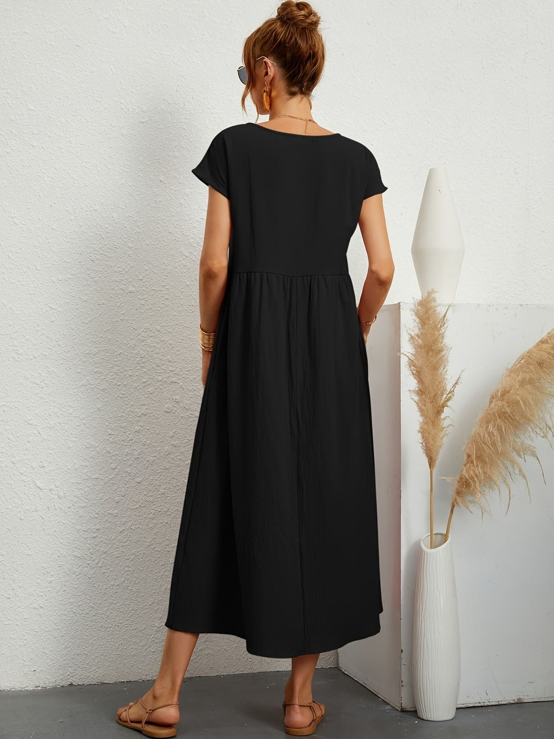Caroline | Elegantes Casual-Kleid mit Rundhalsausschnitt und langen Ärmeln