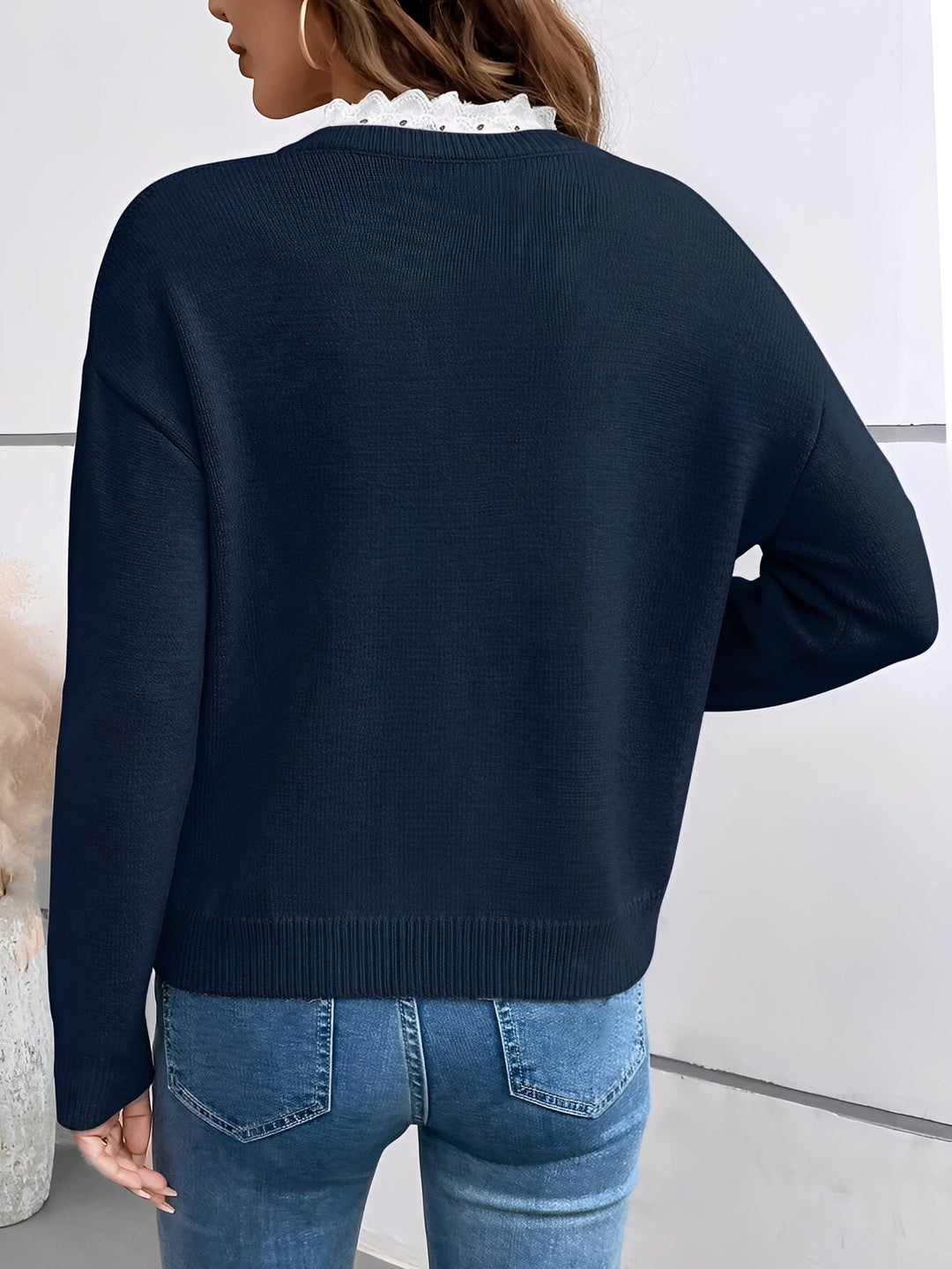 Vera | Elegante Bluse für Damen mit Detail und Rundhalsausschnitt