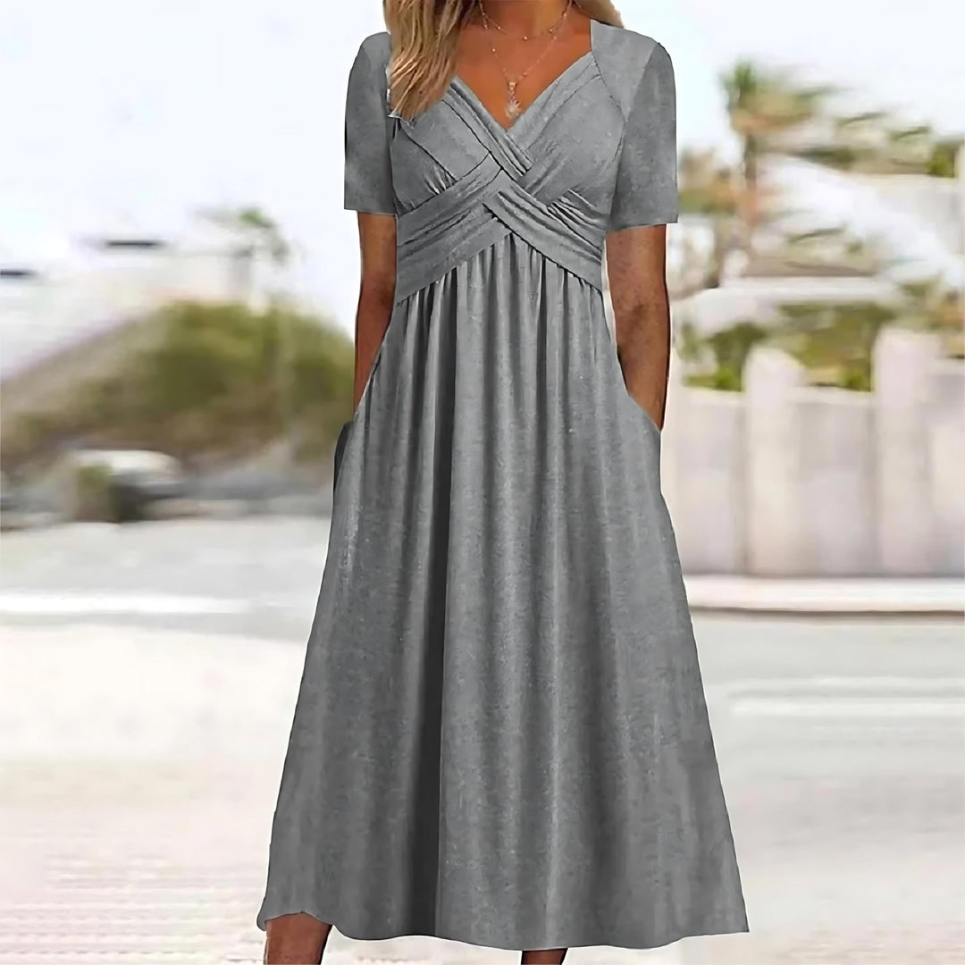 Nora | Stilvolles Maxikleid für Damen mit V-Ausschnitt und kurzen Ärmeln