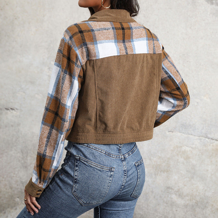 Damen Kurzjacke mit Hemdkragen, karierten Ärmeln und Taschen