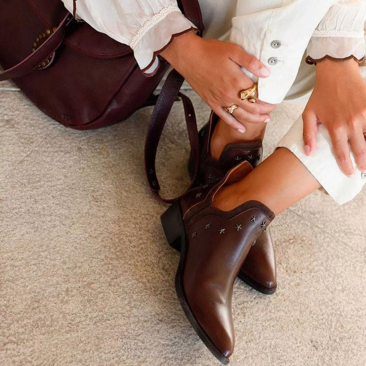 Westernstiefel für Herren mit Nieten und flachem Absatz