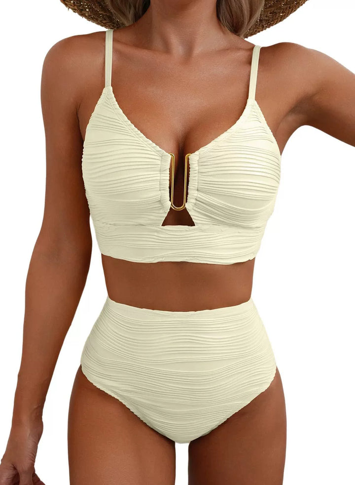 Hochtaillierter Bikini mit Gold U-Link Detail