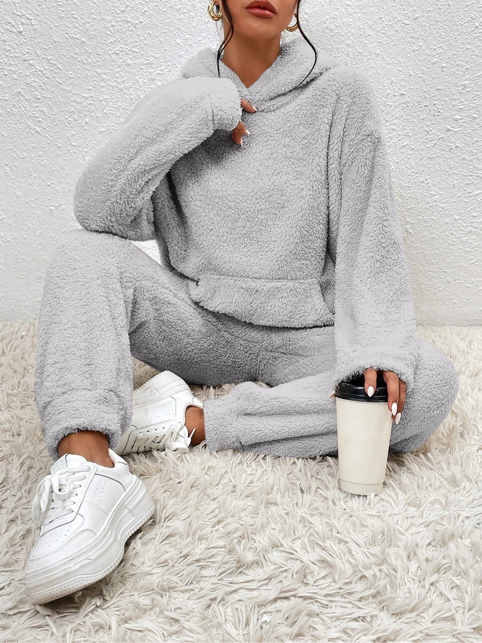 Marlene | Set lounge da donna con pantaloni da jogging e felpa con cappuccio oversize