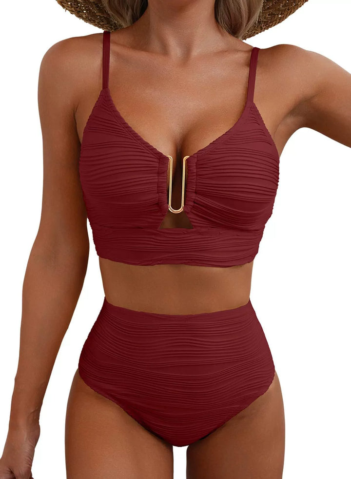 Hochtaillierter Bikini mit Gold U-Link Detail