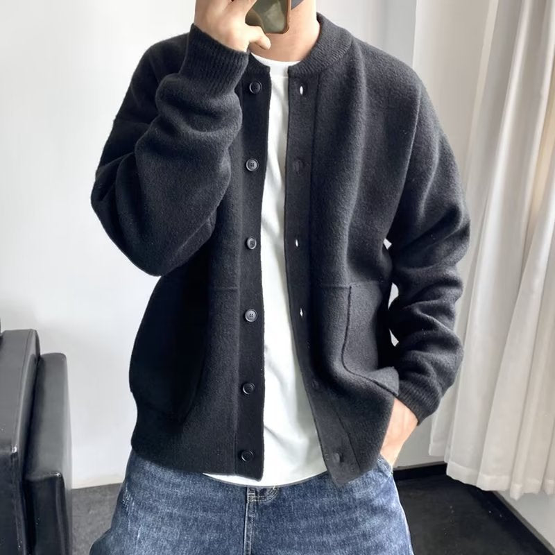 Harry | Eleganter Soft Pull Cardigan für Herren mit Rundhalsausschnitt