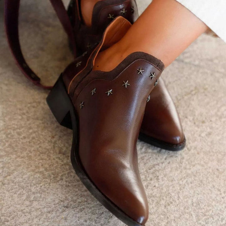 Westernstiefel für Herren mit Nieten und flachem Absatz