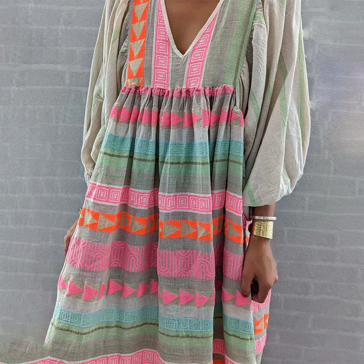 Sabrina | Bequemes Boho-Kleid mit geometrischem Muster und langen Ärmeln