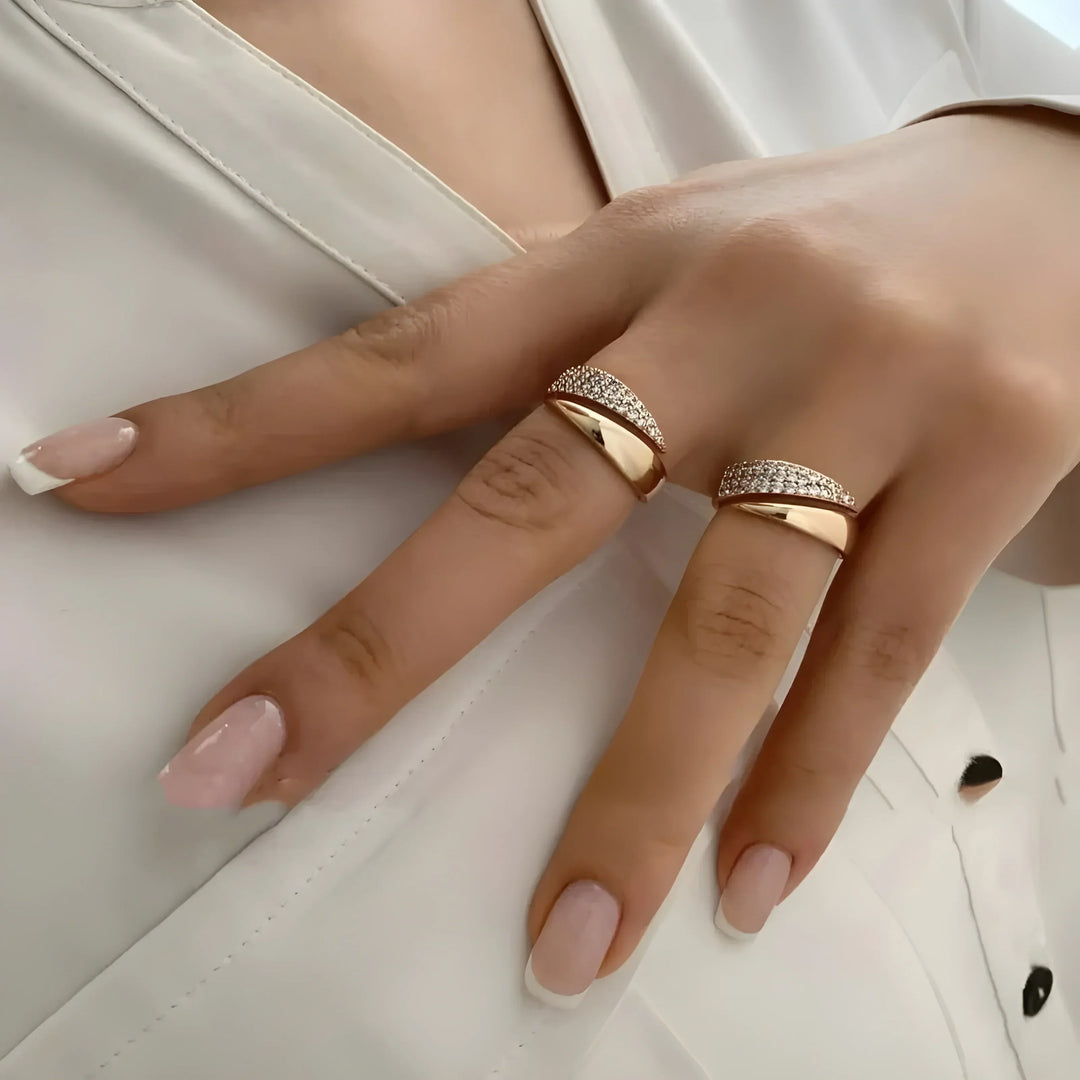 Eleganter Nova Goldring für Damen