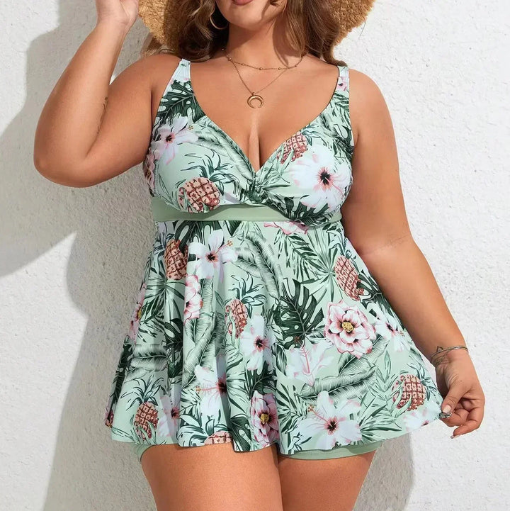 Sophia | Damen-Badekleid in Übergröße mit tropischem Blumenmuster und passenden Shorts