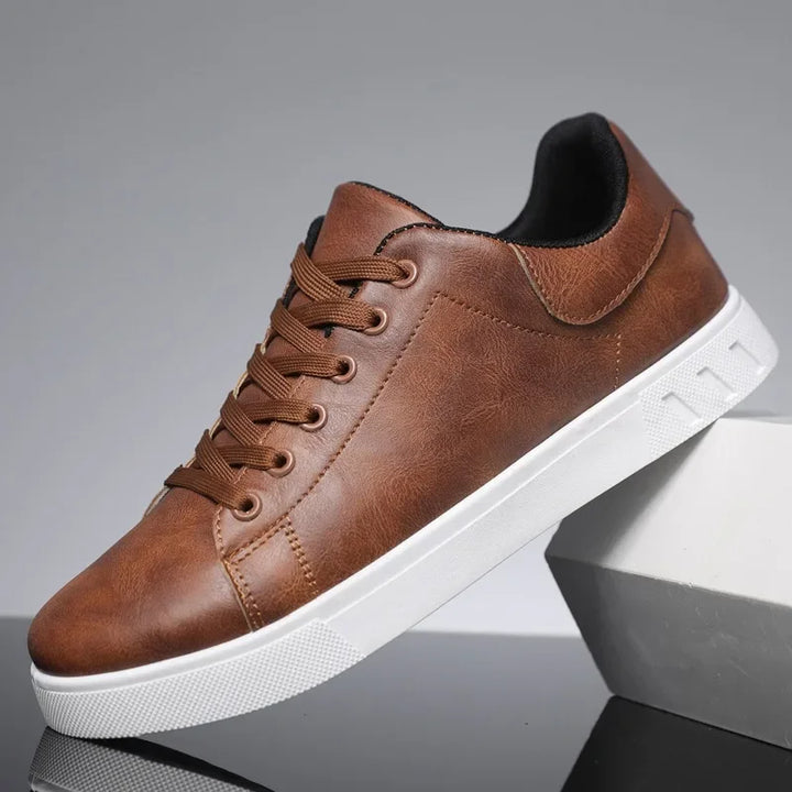 Jovan Stilvolle Smart Casual Schuhe für Herren mit flachem Absatz
