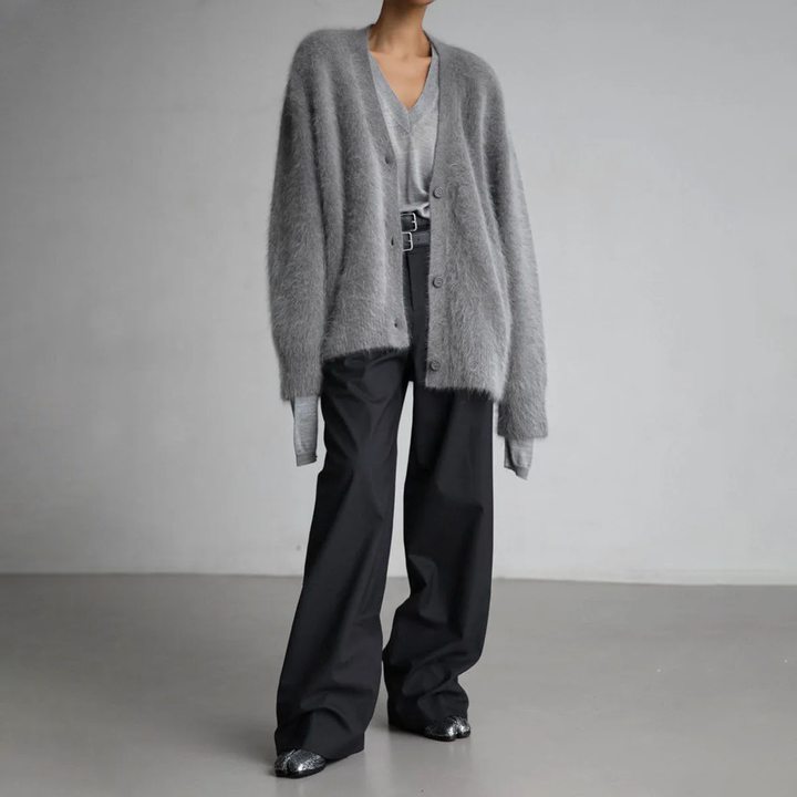 Luna | Strickjacke für Damen mit V-Ausschnitt und langen Ärmeln