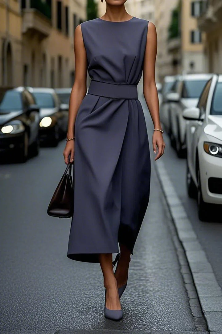 Elegantes und stilvolles Midikleid für Damen mit Rundhalsausschnitt