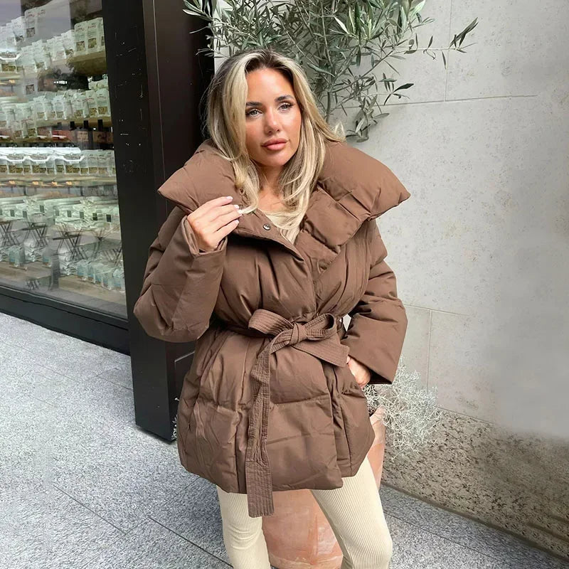 Laura | Elegante Wattierte Jacke für Damen mit langen Ärmeln und Stehkragen