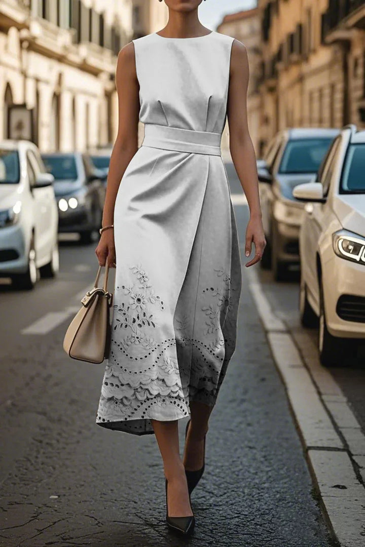 Elegantes und stilvolles Midikleid für Damen mit Rundhalsausschnitt